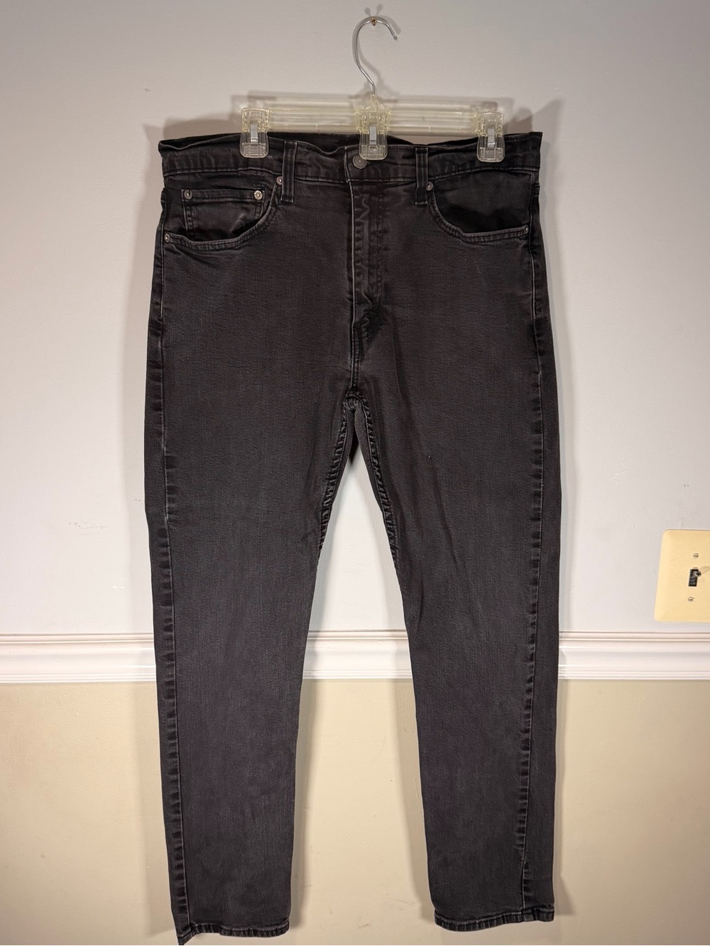 Levi's Men's Charcoal Slim Straight Jeans